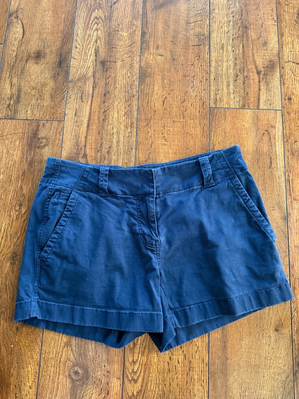 Vineyard Vines Navy Cotton Cargo-Style Women's Shorts